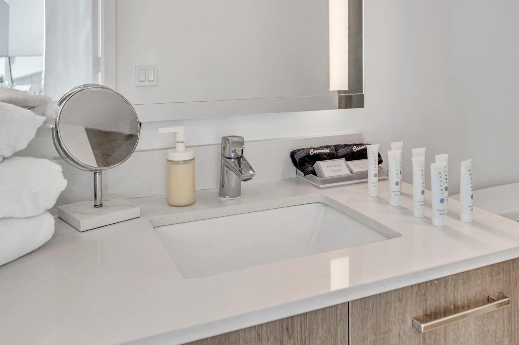 Great 3 Beds 3 Baths Appartment Downtown Miami Kültér fotó